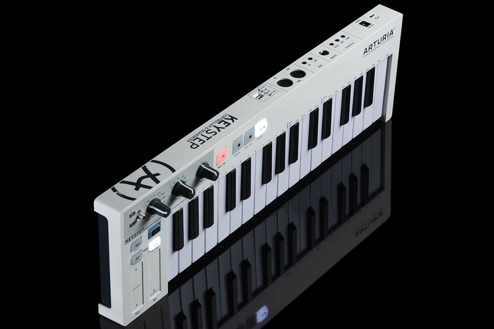 Arturia KeyStep 32 MIDIキーボード Arturia Keystep 32 - White - Sequencer / Midi Klavye | Sesçi Baba